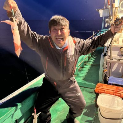 遊漁船　イカ釣り