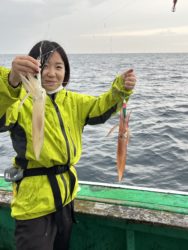 遊漁船　イカ釣り