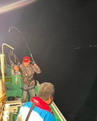 遊漁船　イカ釣り