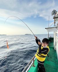 遊漁船　イカ釣り