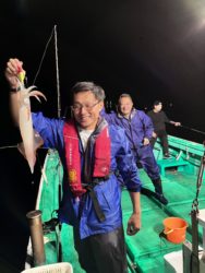 遊漁船　イカ釣り